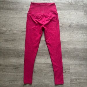 Beyond Yoga Fuchsia Leggings Sz XS capris
